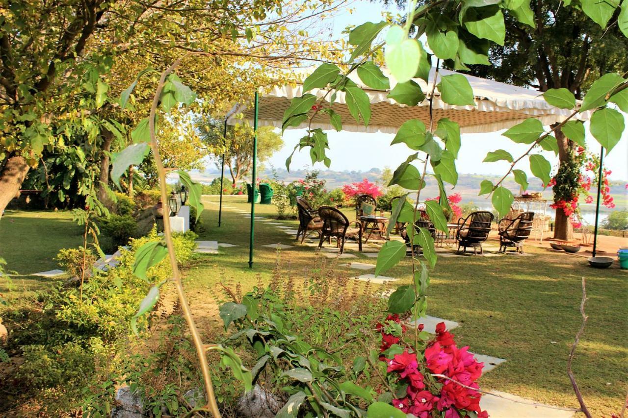 Bhadrawati - A Riverside Safari Lodge Ranthambore Exteriör bild